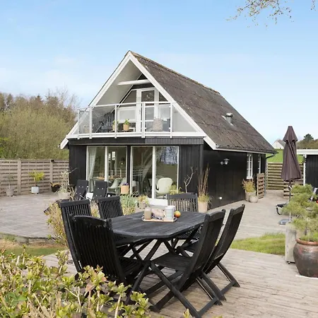 Front In With Wifi Holiday home