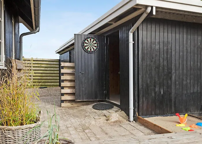 3 Bedroom Awesome In Tatil Evi Haderslev